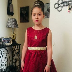 Meet your Posher, Maclovia